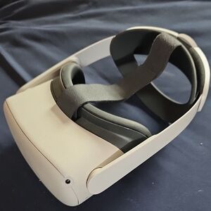 FACEBOOK Oculus Quest 2